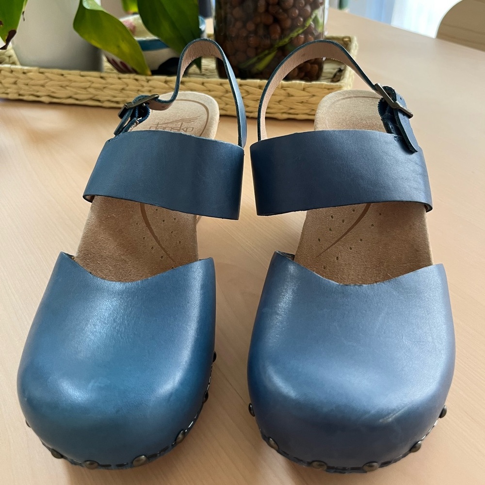 Dansko | Thea clog in Marine Blue